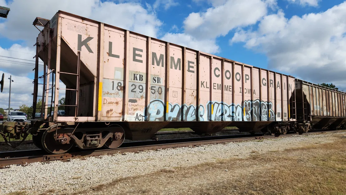 Toa xe lửa HO: 3-Bay Covered Hopper - Image 6