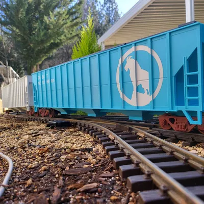 Toa chở hàng Covered Hopper 3 khoang tỉ lệ 1:29