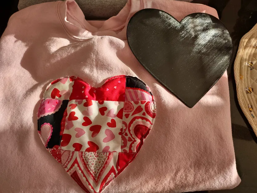 Template hoạ tiết trái tim để may vá - Image 1