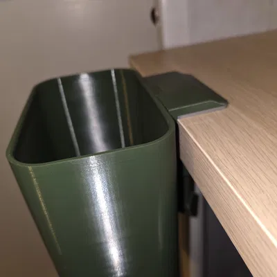 Tay nắm (Grip) cho thùng rác để bàn của DrKronos