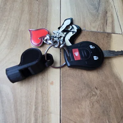 Còi siêu lớn tiếng (dùng tua vít phá viên bi bên trong)