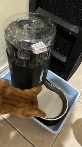 Cờ lê vặn bình nước cho máy cấp nước gravity cho thú cưng - Image 2