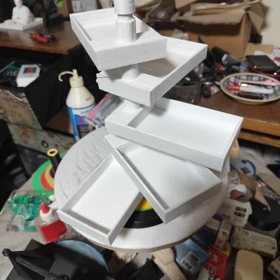 Cây khay đựng đồ (Tree of trays)