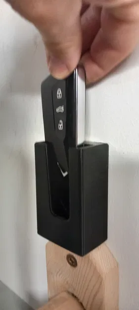 Giá treo tường chìa khóa Skoda Enyaq - Image 1