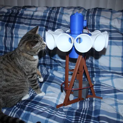 Còi báo động Federal Sign and Signal STH-10 tỉ lệ 1/4