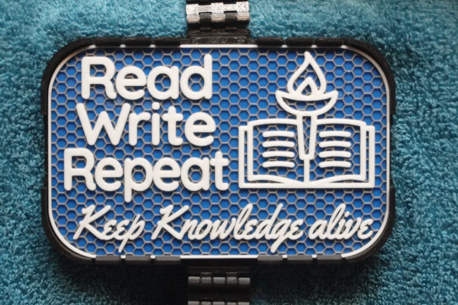 Bảng treo “Read, Write, Repeat” - Image 1