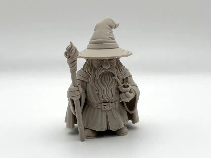 Gnomedalf – Kẻ Lữ Hành Xám của Khu Vườn - Image 2