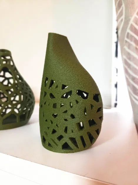 Bình hoa Voronoi Sifón Vase - Image 1