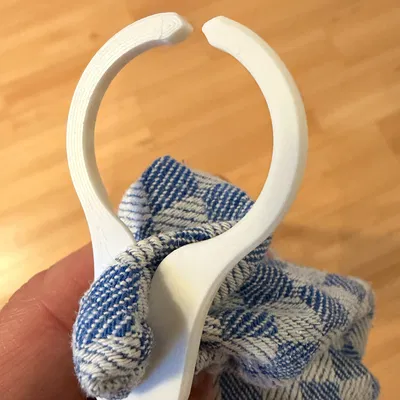 Móc treo khăn mở (Open towel hanger)