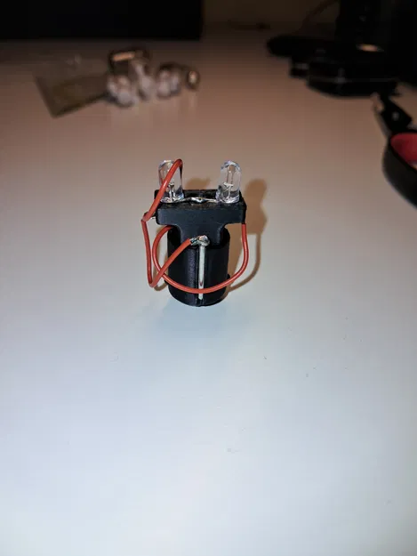 Adapter bóng thắng 6V sang LED đỏ (2x) – Bremslicht_6v(2x_rot_LED)_Glühlampe - Image 1