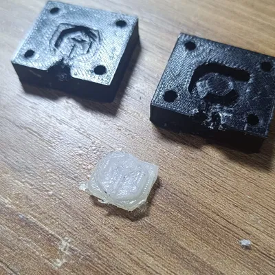 Khuôn keo nến (hot glue) làm diffuser HTLF