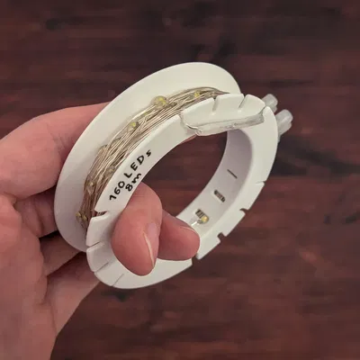 Cuộn quấn dây đèn fairy lights gọn gàng (Spool for Fairy Lights String)