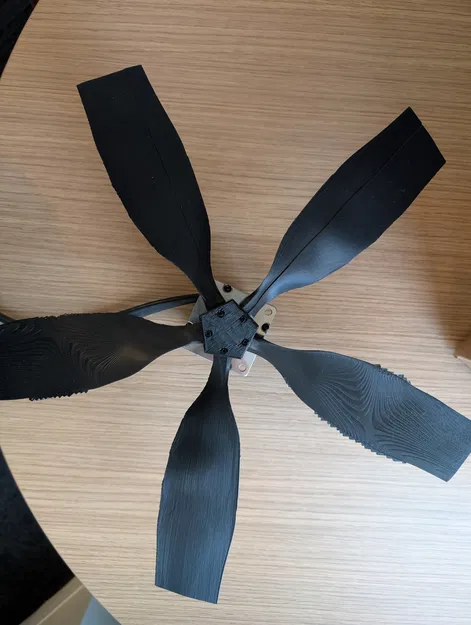 Fan (Cánh quạt lớn cần lắp ráp) - Image 1