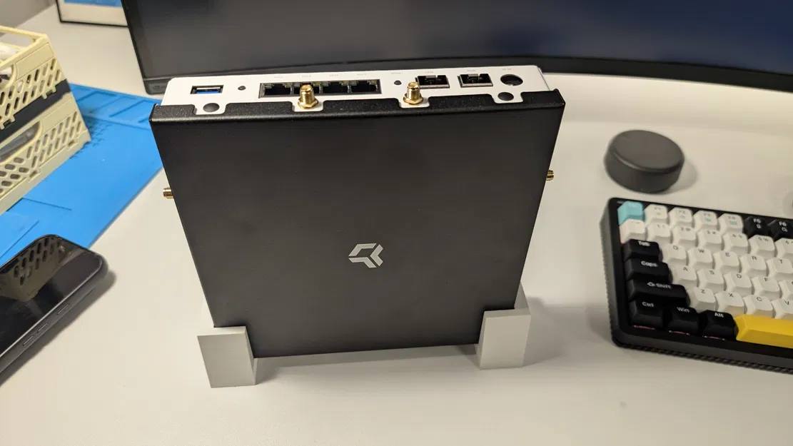 Chân đế dựng đứng cho Turris Omnia NG (Turris Omnia NG Vertical Stand) - Image 2