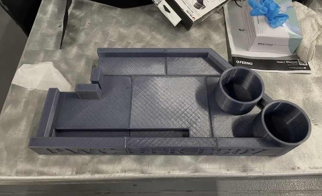 Giá Đỡ Ly & iPad cho Xe Cứu Hỏa (Officer Fire Engine Cup and iPad Holder) - Image 1