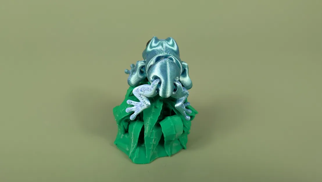 Ếch Poison Dart Frog – Mô Hình Keychain Articulated (Flexi) - Image 5