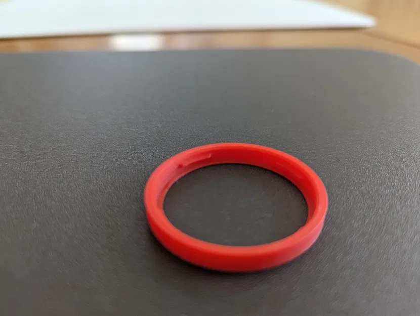 Vòng giữ nắp chai du lịch silicone (Silicone travel bottle ring) - Image 2