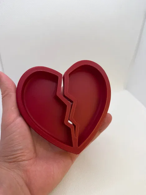 Khay Trái Tim Vỡ / Đĩa Đựng Trang Sức (Broken Heart Tray / Jewelry Dish) - Image 5