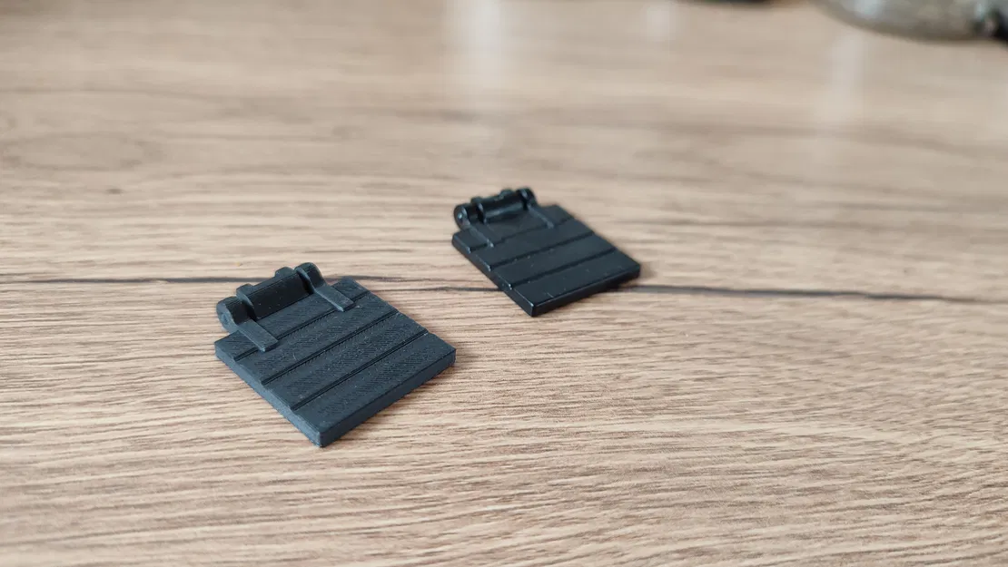 Nắp che nòng pháo tàu cướp biển Playmobil (Playmobil Piratenschiff Kanonenklappe) - Image 1