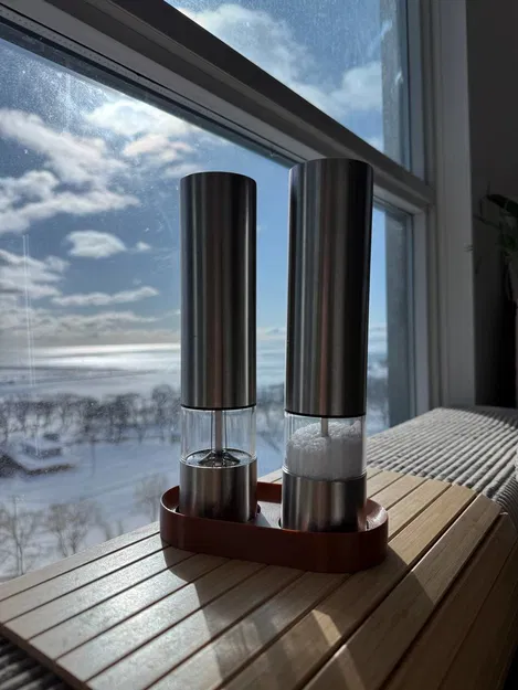 Khay đựng hũ xay muối & tiêu (Salt and Pepper Dispenser Holder) - Image 3