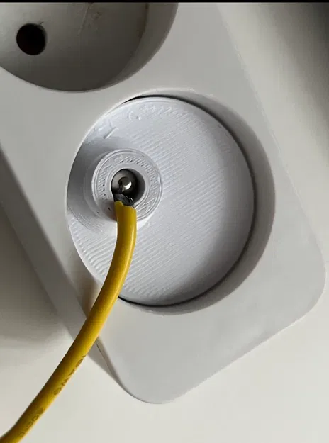 Kẹp Plug & Jack Nối Đất Âm Thanh (Bản Schuko/Type F) - Image 1