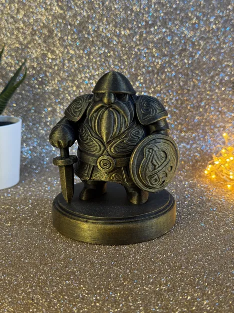 Tượng người lùn trang trí (ornamental dwarf figurine) - Image 1