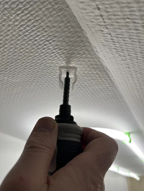 Clip Ống LED Nhanh & Dễ: Không Cần Vít Thêm - Image 3