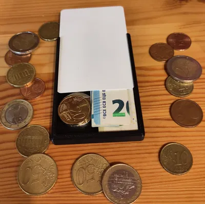 Smart Wallet (Ví Thông Minh)