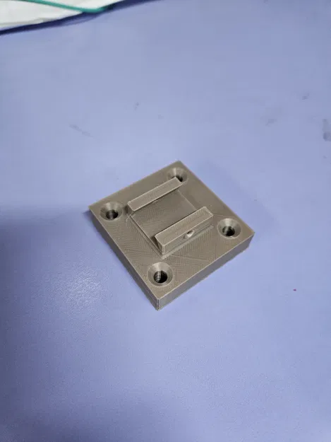 Ngàm dovetail có khóa cho SBR20 (Quick-Swap System) - Image 2