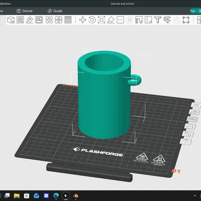Khay đựng bút chì và kéo