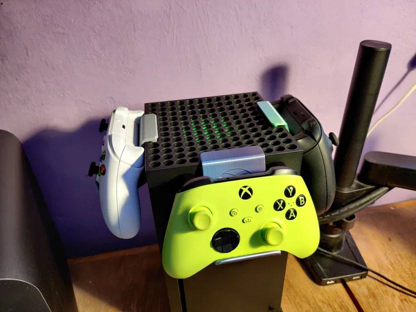 Kệ đỡ tay cầm Xbox (Xbox controller stand) - Image 1