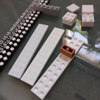 Dụng cụ hiệu chuẩn antistud Calibrix cho Toy Blocks