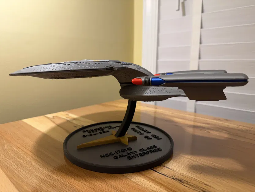 Enterprise D Small Stand (Chân đế nhỏ gọn) - Image 2