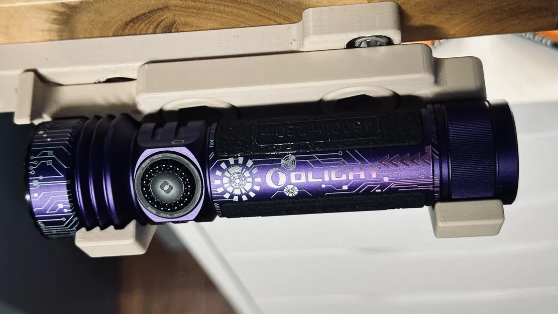 Seeker 4 Pro Threadboard Mount – Giá gắn đèn pin lên Threadboard - Image 1