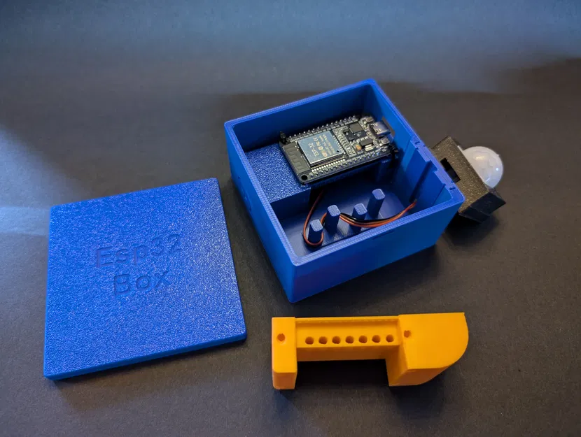 Hộp Esp32 Box (case cho ESP32 có pin headers) - Image 4