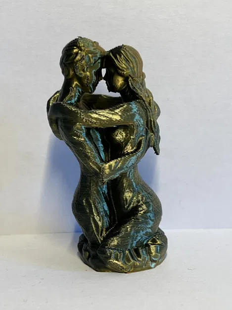 Tượng 3D Cặp Đôi Ôm Nhau Tình Yêu (Loving Hugging Couple Sculpture) - Image 2