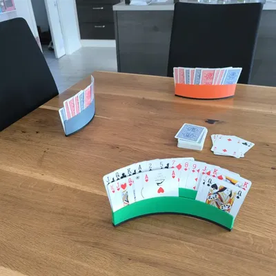 Giá đỡ/khay giữ bài trên tay (Holder for cards)