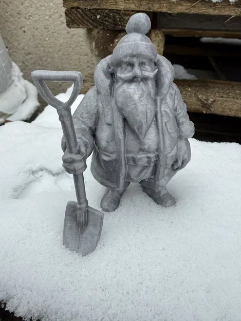 Ông già Noel cầm xẻng xúc tuyết - Image 2