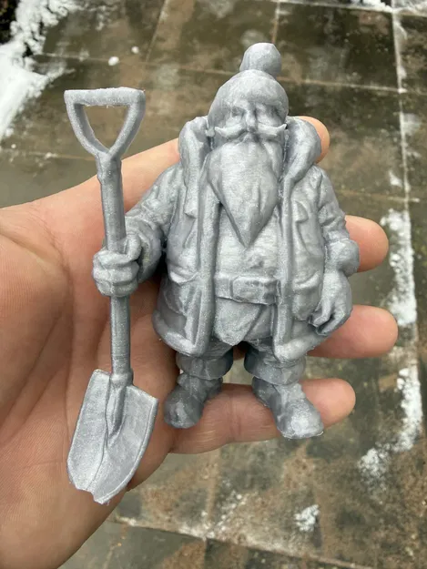 Ông già Noel cầm xẻng xúc tuyết - Image 3