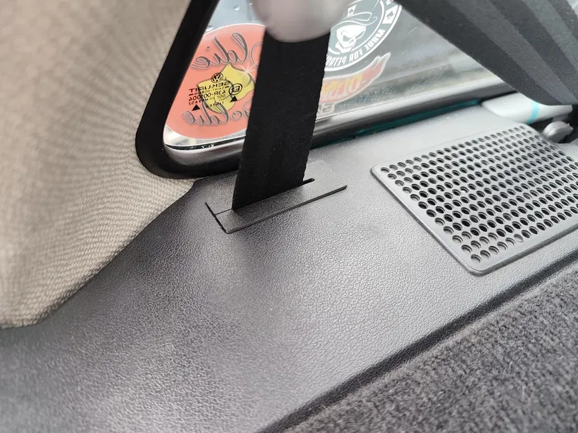 Ốp che dây đai 3 điểm Polo 86C Steilheck (Abdeckung Dreipunktgurt) - Image 4