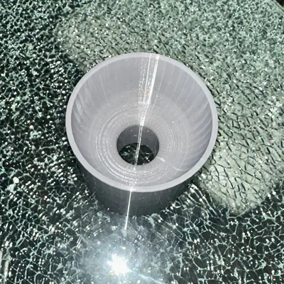 Giá đỡ chai dầu gội tròn (Round Shampoo Bottle Holder)