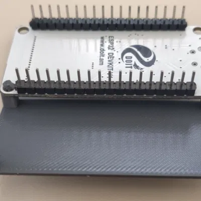 Giá đỡ ESP32 tối giản không cần dụng cụ cho prototype
