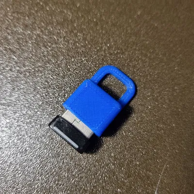 Móc khóa USB Pendrive