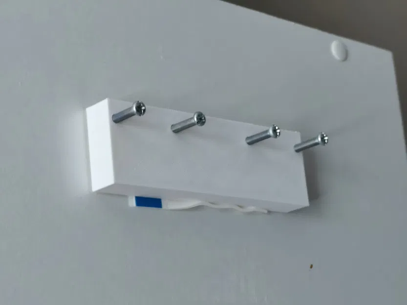 Móc treo tường cho khử mùi (Deodorant wall hanger) - Image 1