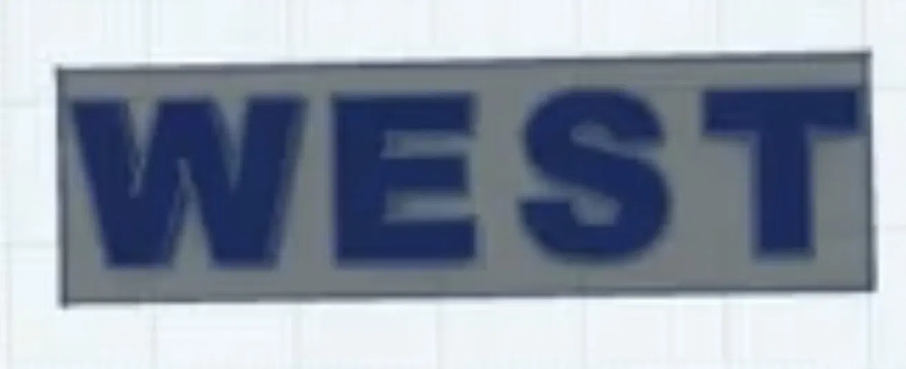 West tag – Thẻ tag chữ “West” - Image 1