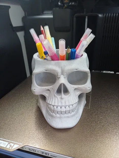 Skull ban ngày là ống cắm bút, ban đêm là chậu cây - Image 2