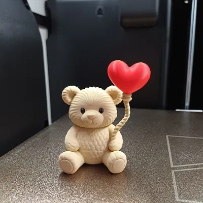 Gấu Teddy Ôm Trái Tim (Teddy with a Heart)