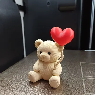 Gấu Teddy Ôm Trái Tim (Teddy with a Heart)