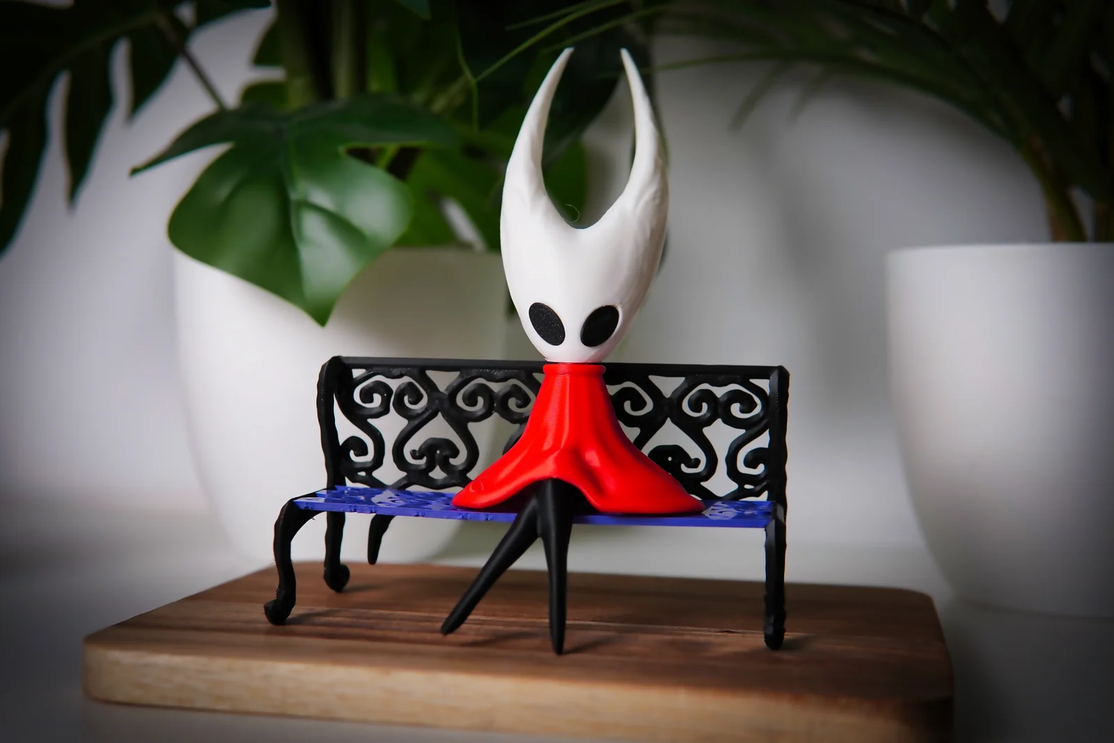 Hornet ngồi trên ghế băng 1