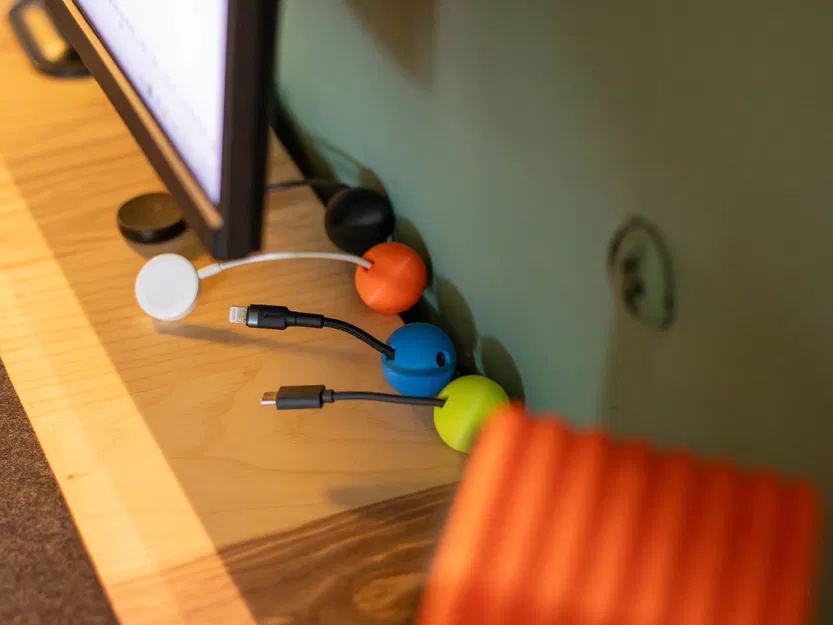 CableBall - Kẹp giữ cáp đơn giản cho bàn làm việc - Image 3